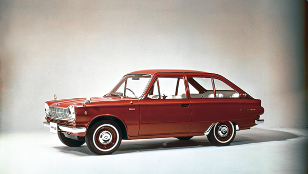 1965 Colt 800 - Première berline tricorps japonaise