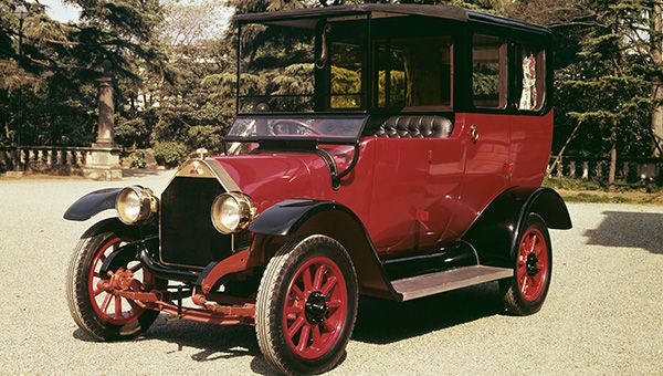 1917 MITSUBISHI model A - Toute première voiture produite en série au Japon