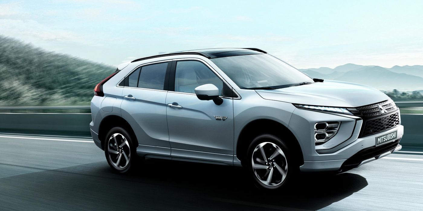 Courbes généreuses Extérieur d'une voiture Mitsubishi Eclipse Cross